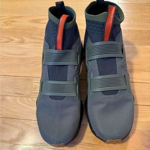 Columbia Slip On Hiker Olive Green Size 8.5